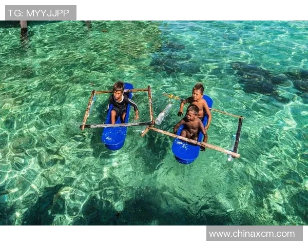 足球明星与孩子的温馨时光视频展现亲子互动的快乐瞬间